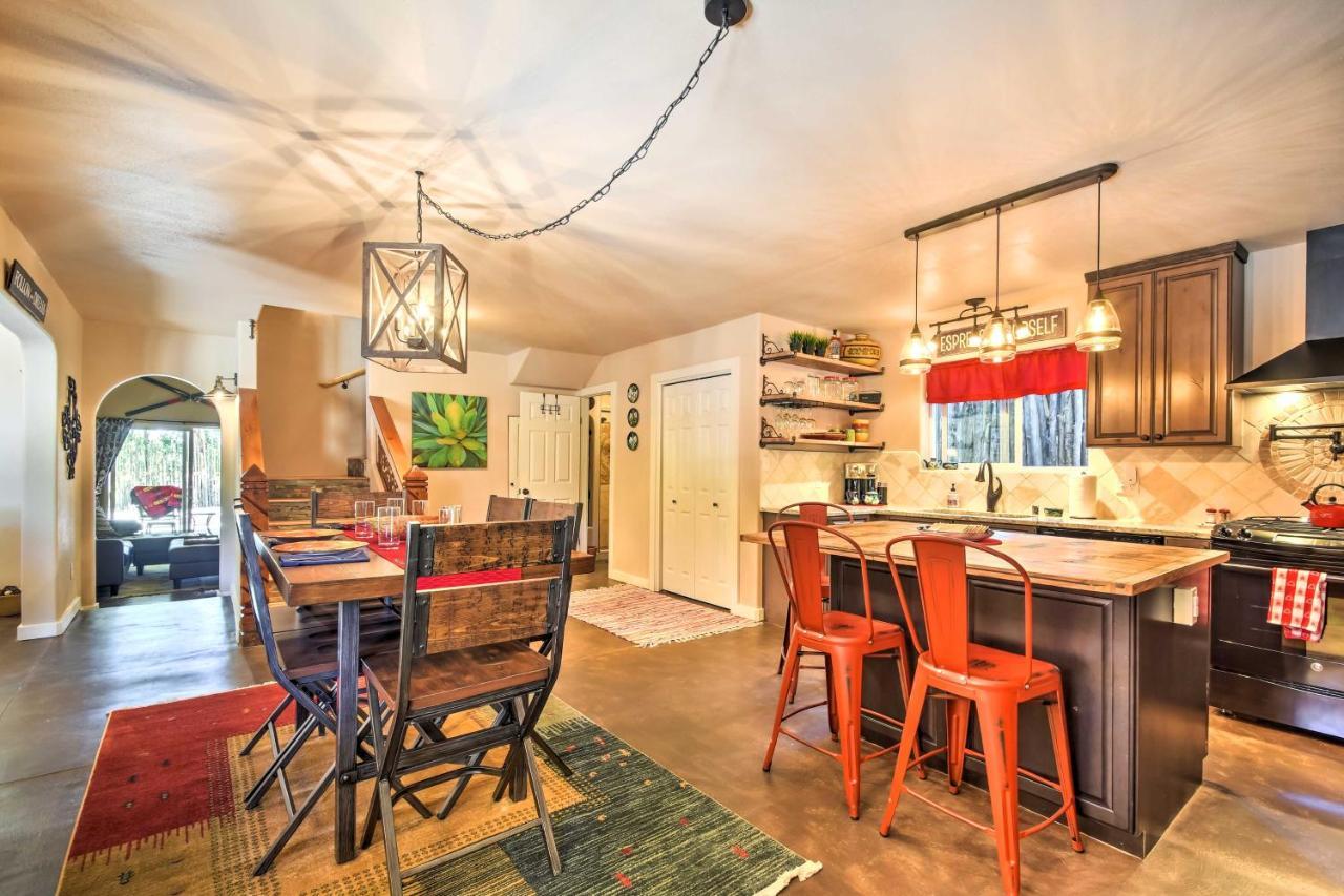 Cozy Home With Media Room Short Walk To Taos Plaza! Ngoại thất bức ảnh