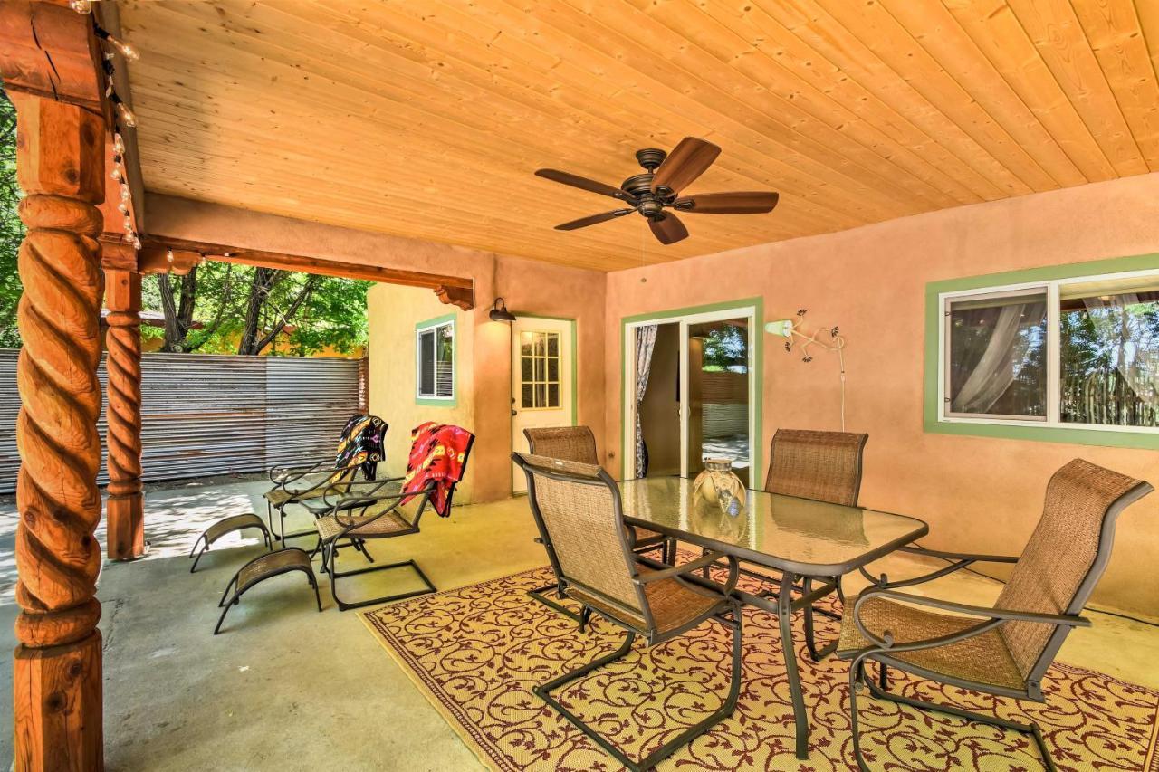 Cozy Home With Media Room Short Walk To Taos Plaza! Ngoại thất bức ảnh
