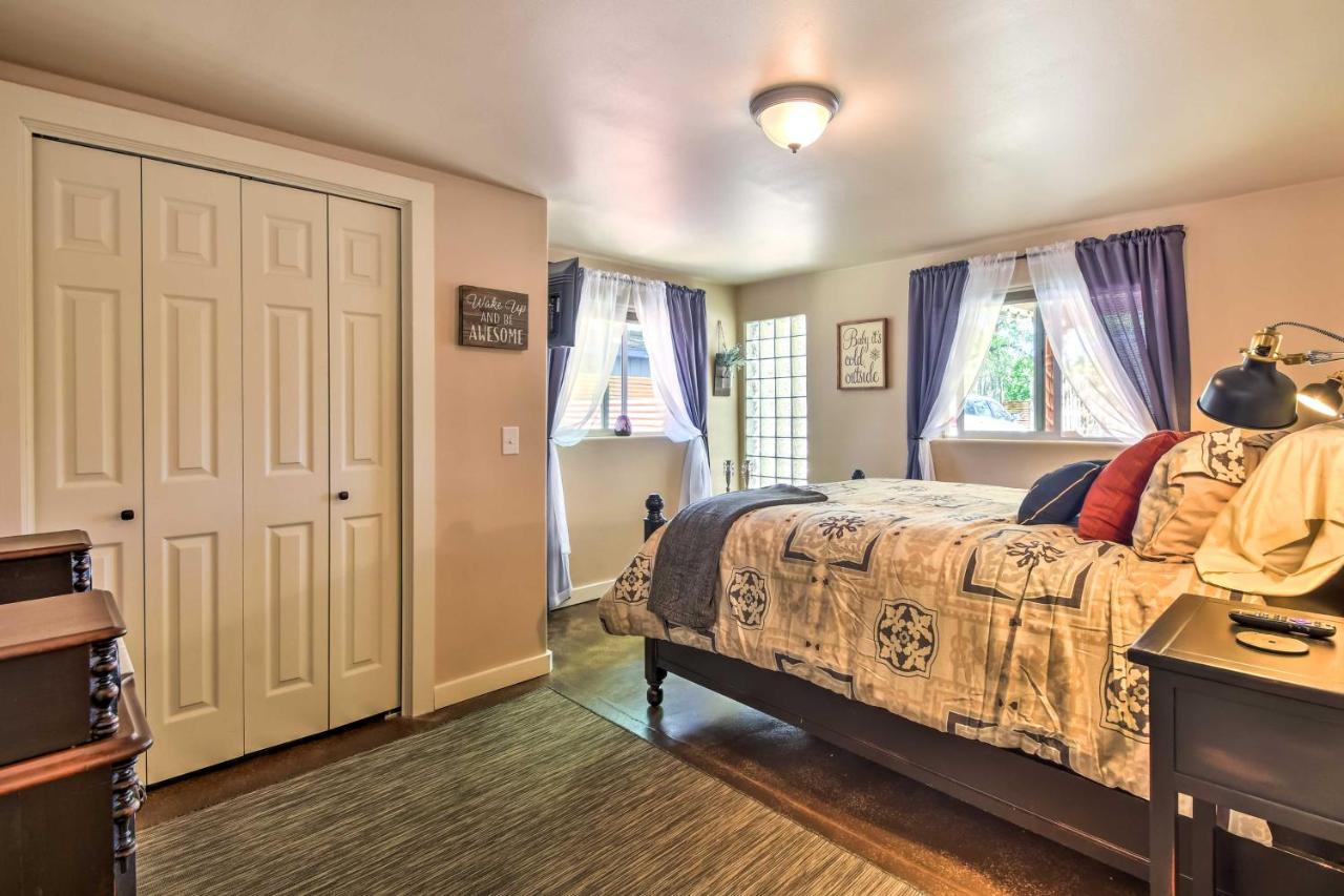 Cozy Home With Media Room Short Walk To Taos Plaza! Ngoại thất bức ảnh