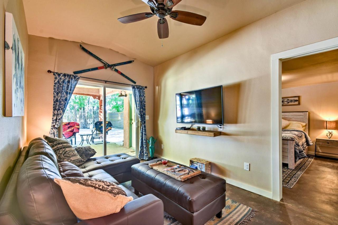 Cozy Home With Media Room Short Walk To Taos Plaza! Ngoại thất bức ảnh